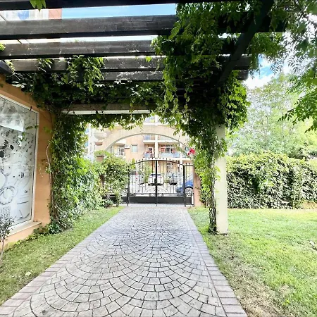 Aria - Menada Apartman Napospart