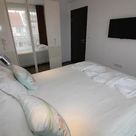 Aria - Menada Apartman Napospart